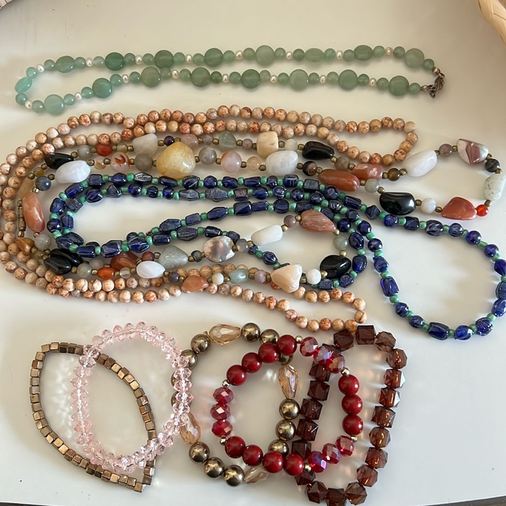 Necklace and bracelet bundle